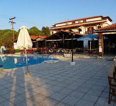 Golden Hotel 2*