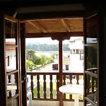 Golden Hotel 2*