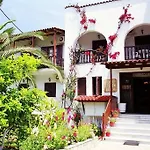 Hotel Golden 2*